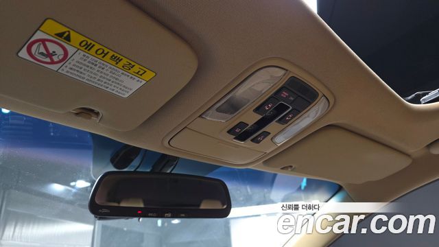 Kia Canival 2017 — photo 18