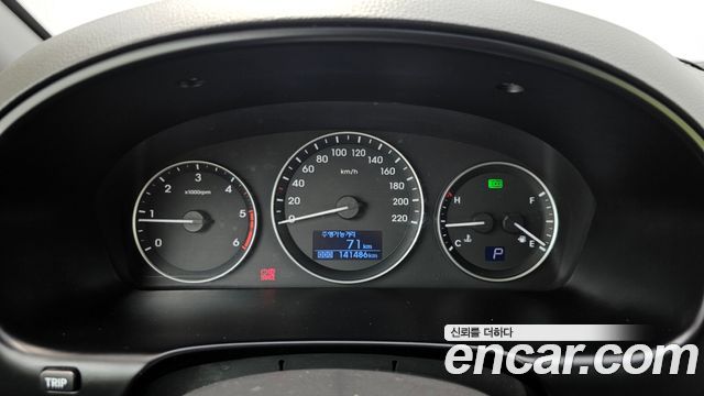 Hyundai Starex 2018 — photo 11