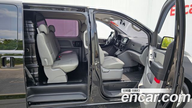 Hyundai Starex 2018 — photo 24