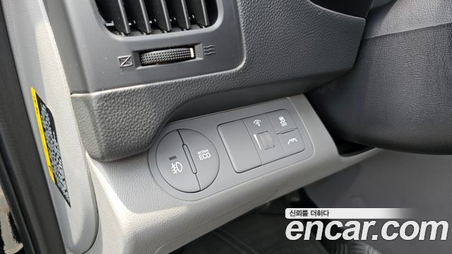 Hyundai Starex 2018 — photo 26