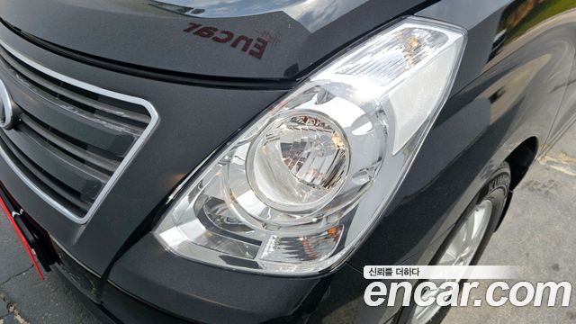 Hyundai Starex 2018 — photo 8