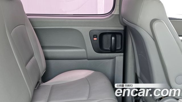 Hyundai Starex 2018 — photo 15