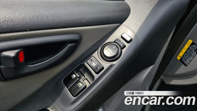 Hyundai Starex 2018 — photo 27