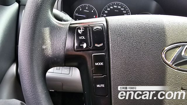 Hyundai Starex 2018 — photo 30
