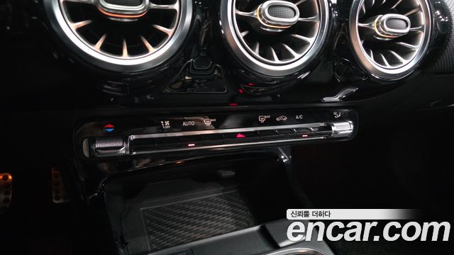 Mercedes-Benz CLA-Class 2021 — photo 31