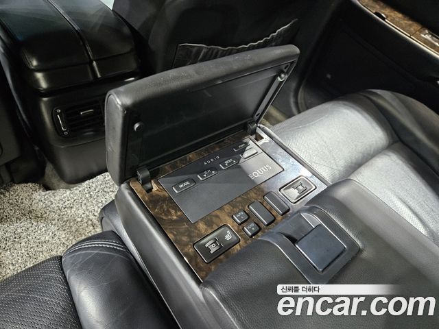 Hyundai Equus 2007 — photo 18