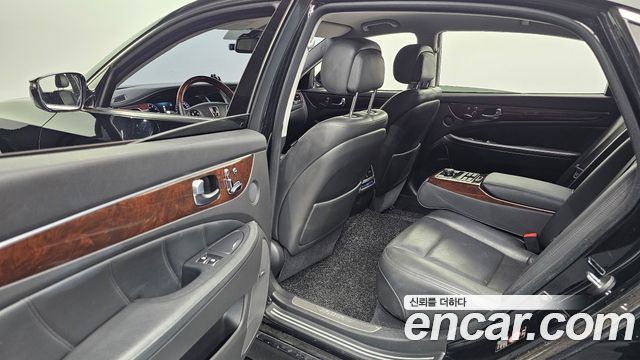 Hyundai Equus 2014 — photo 11