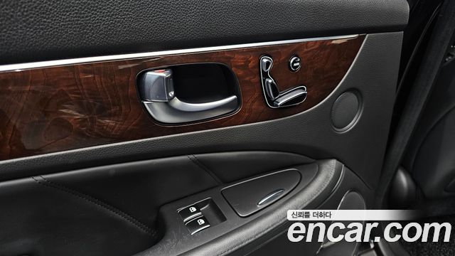Hyundai Equus 2014 — photo 19