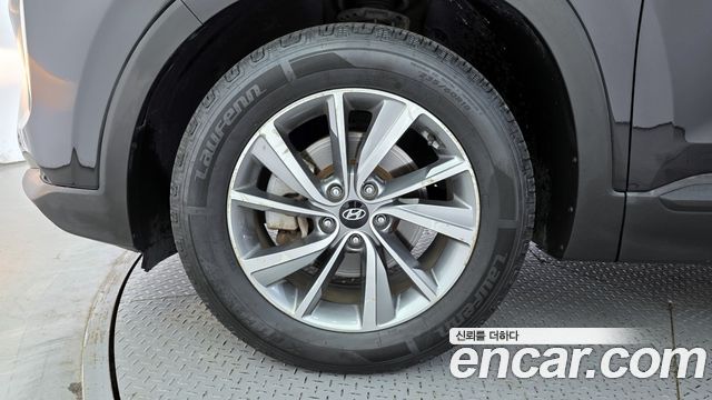 Hyundai Santafe 2019 — photo 5