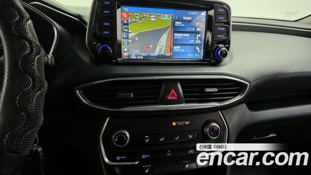 Hyundai Santafe 2019 — photo 14
