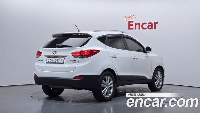 Hyundai Tucson 2012 — photo 2
