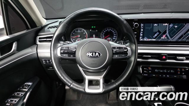 Kia K5 2020 — photo 12