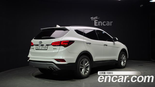 Hyundai Santafe 2016 — photo 2