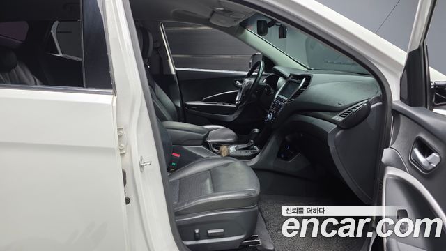 Hyundai Santafe 2016 — photo 11