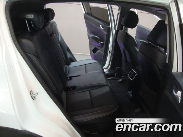 Kia Sportage 2018 — photo 14