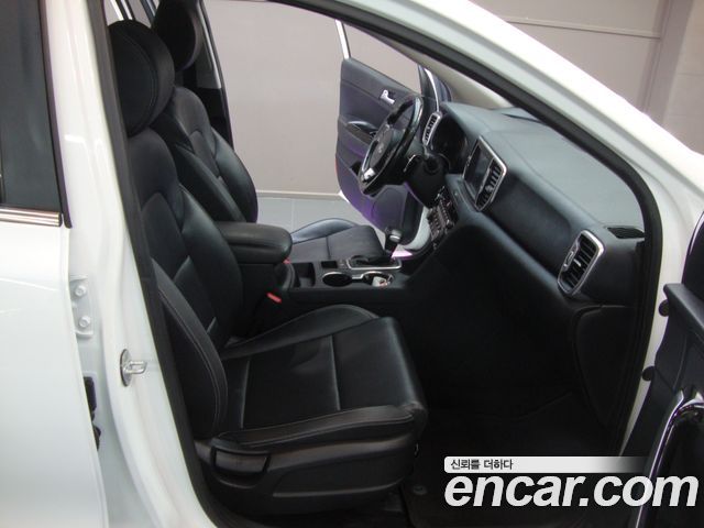 Kia Sportage 2018 — photo 15