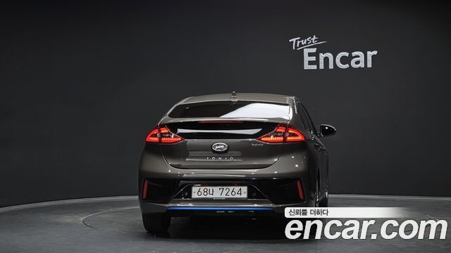 Hyundai Ioniq 2016 — photo 4
