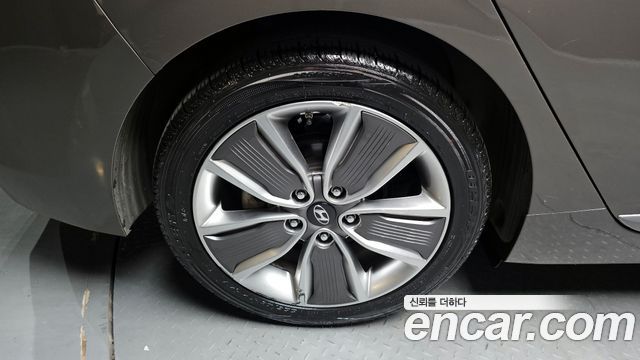 Hyundai Ioniq 2016 — photo 5