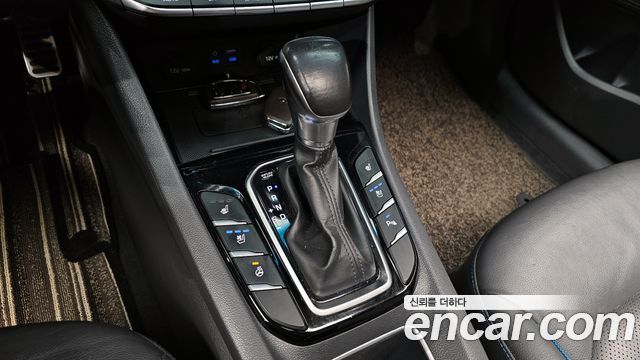 Hyundai Ioniq 2016 — photo 9