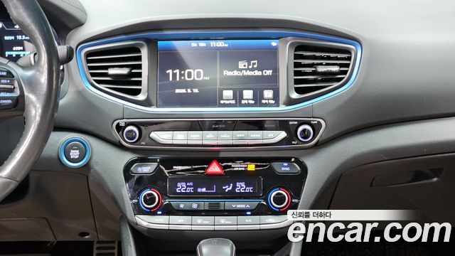 Hyundai Ioniq 2016 — photo 14