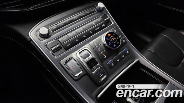 Hyundai Santafe 2021 — photo 12