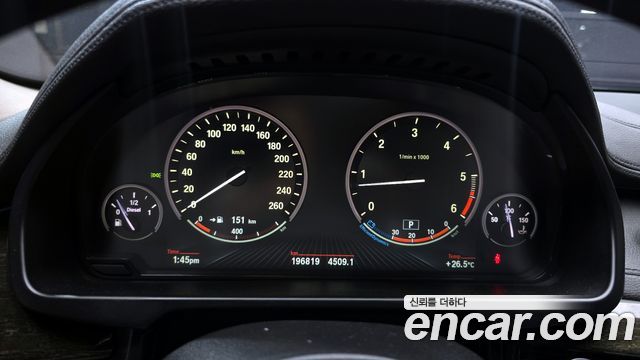 BMW X6 2015 — photo 8