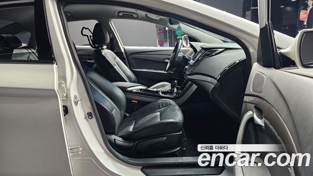 Hyundai i40 2014 — photo 17