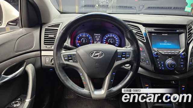 Hyundai i40 2014 — photo 19