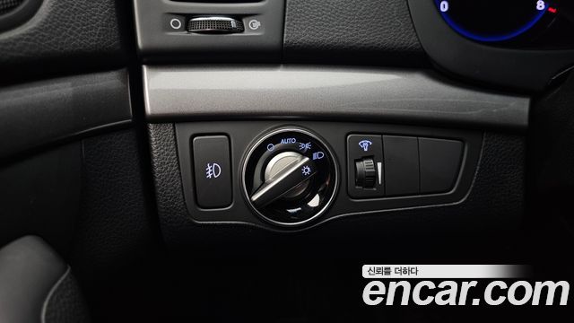 Hyundai i40 2014 — photo 25
