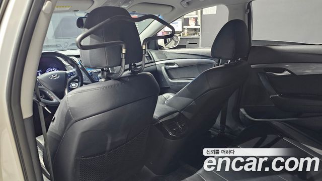 Hyundai i40 2014 — photo 16