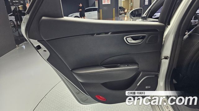 Renault Korea SM6 2016 — photo 15
