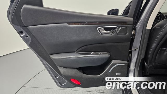 Renault Korea SM6 2016 — photo 15