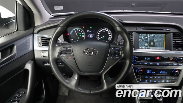 Hyundai Sonata 2017 — photo 20