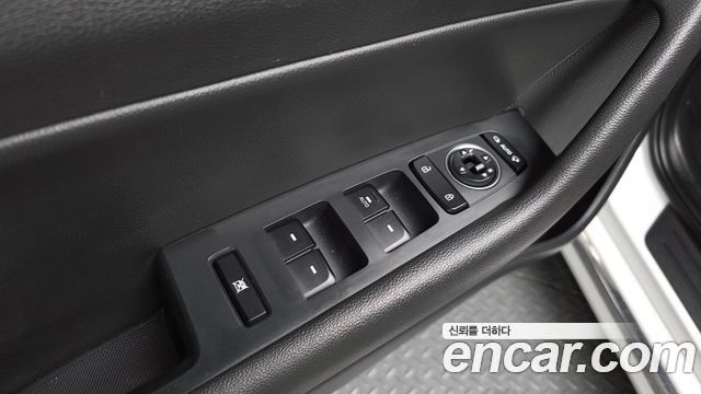 Hyundai Sonata 2017 — photo 30