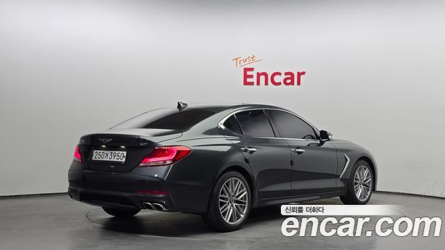 Genesis G70 2020 — photo 2