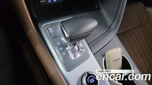 Genesis G70 2020 — photo 12