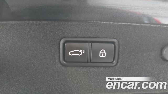Genesis G70 2020 — photo 26
