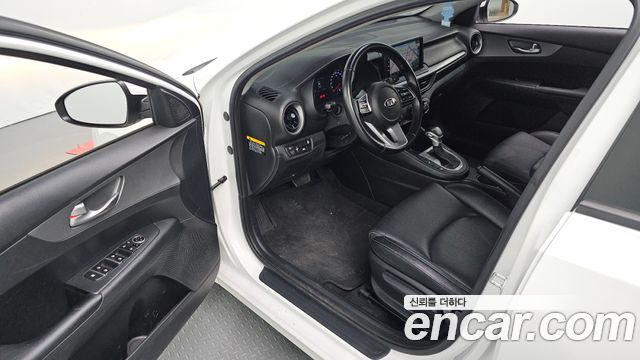 Kia K3 2021 — photo 10