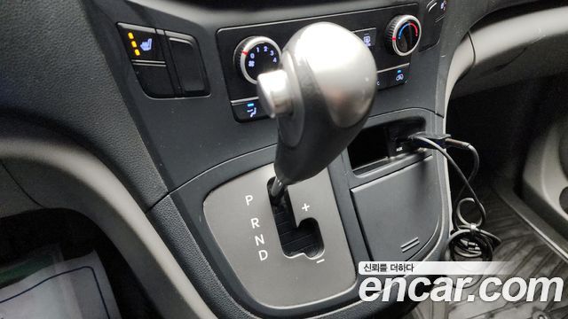 Hyundai Starex 2016 — photo 12