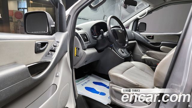 Hyundai Starex 2016 — photo 13