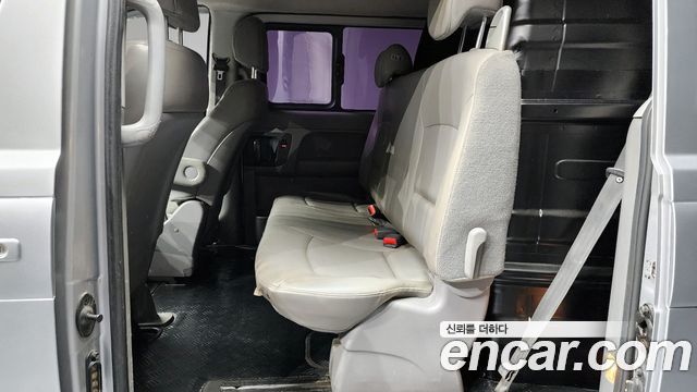 Hyundai Starex 2016 — photo 18