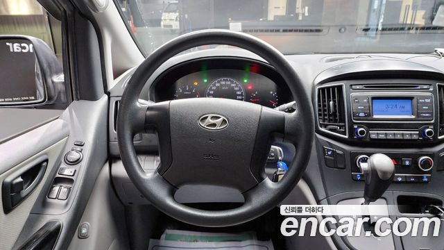 Hyundai Starex 2016 — photo 19