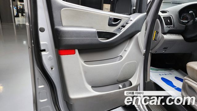 Hyundai Starex 2016 — photo 14