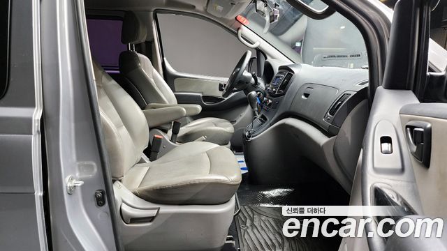 Hyundai Starex 2016 — photo 16