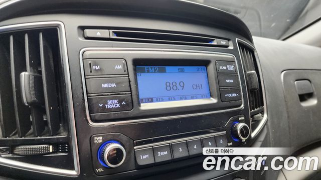 Hyundai Starex 2016 — photo 27