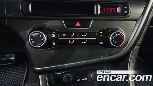 Kia K5 2014 — photo 17