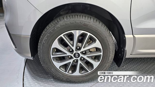 Hyundai Starex 2019 — photo 5