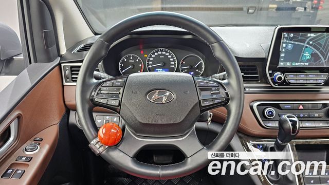 Hyundai Starex 2019 — photo 13