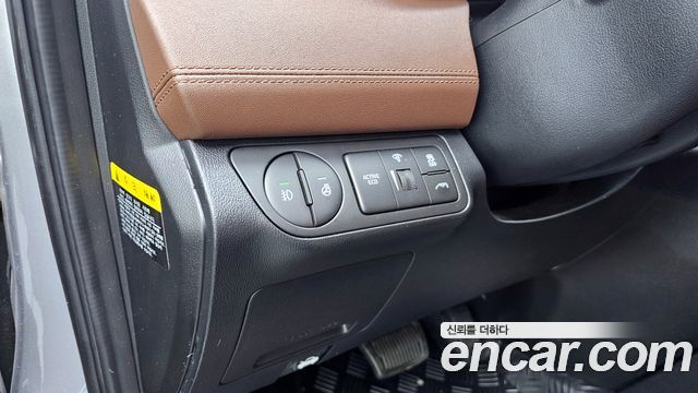 Hyundai Starex 2019 — photo 16