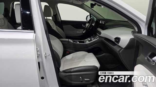 Hyundai Santafe 2022 — photo 17